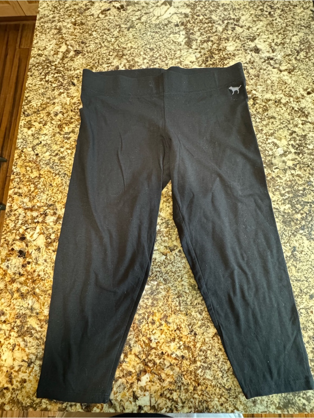 Victoria's Secret PINK Black Leggings with Pink Logo Tag -Capri 2012 NWT